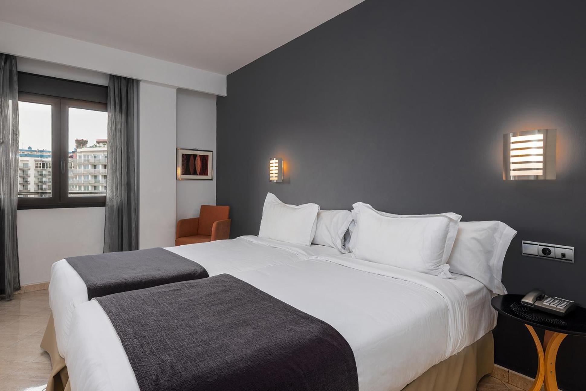 Hotel Spa Cádiz Plaza Kültér fotó